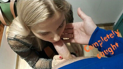 Рискованный секс в примерочной! Я готова на все ради новых шмоток!