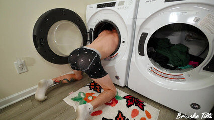 Я снова трахнул сводную сестру, когда увидел её большие сиськи