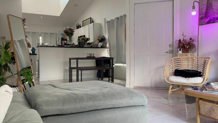 Девушка бариста изменяет парню и трахается с постоянным клиентом